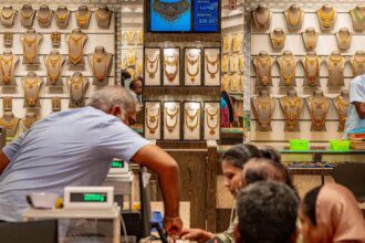 Rise in dollar inflows may put additional pressure on Gold prices