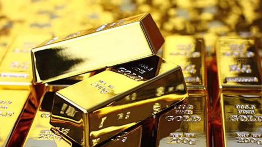 Gold futures slip to ₹1,41,274/10g