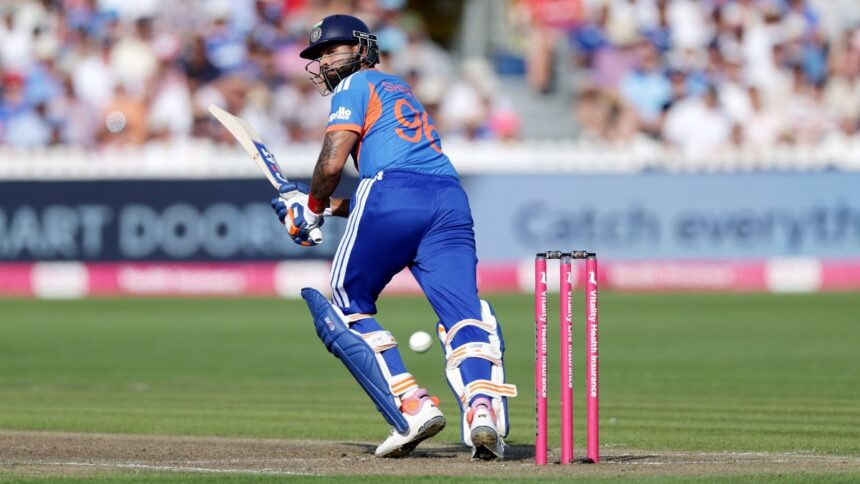 Why has the toss been delayed ahead of 5th T20I between India and England despite clear weather?