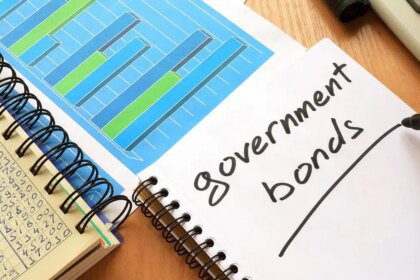 Indian bonds may slip after RBI shortens swap window for diaspora deposits