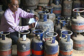 Commercial LPG prices drop: 19-kg cylinder rate cut by ₹202 in Delhi, ₹209 in Kolkata