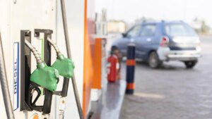 Oil Ministry to deploy tactical teams for petrol pump inspections to curb fuel adulteration
