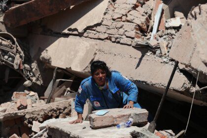 Rescue efforts intensify as quake devastates western Colombia towns