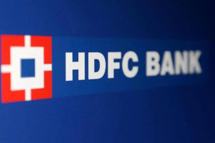 HDFC Bank shares trade flat after rising in previous session