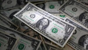 FCNR(B) Bonanza: Banks mobilise record $127.226 billion in 85 days, nearly four times 2013 levels