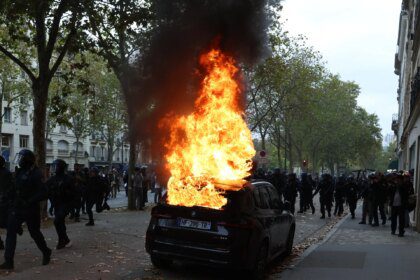 Photos: French protests over school conditions swell