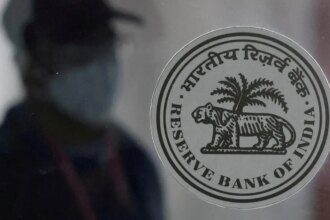 RBI turns away all bids at treasury bill sale amid bond selloff